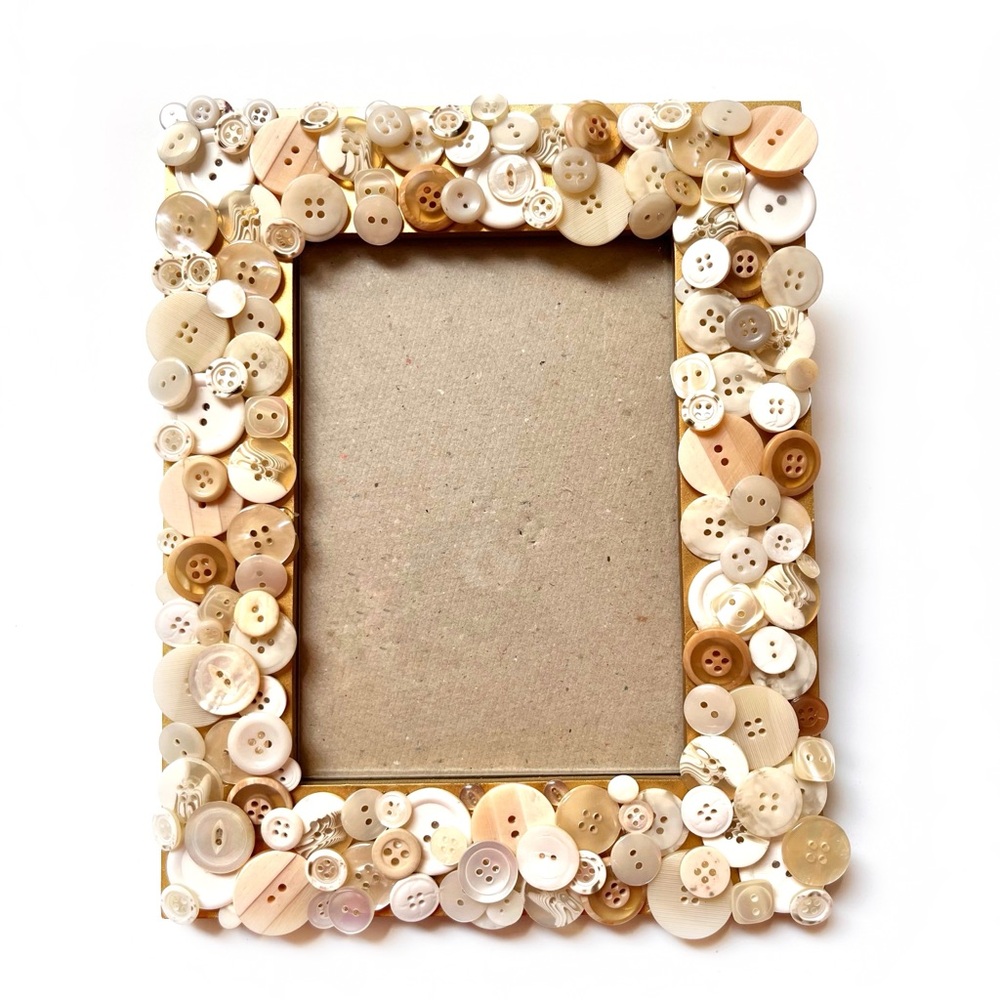 Vintage Button Frame - Picture 8 of 8